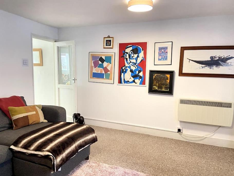 Apartment Seaside Flat With Sunny Garden. Brighton